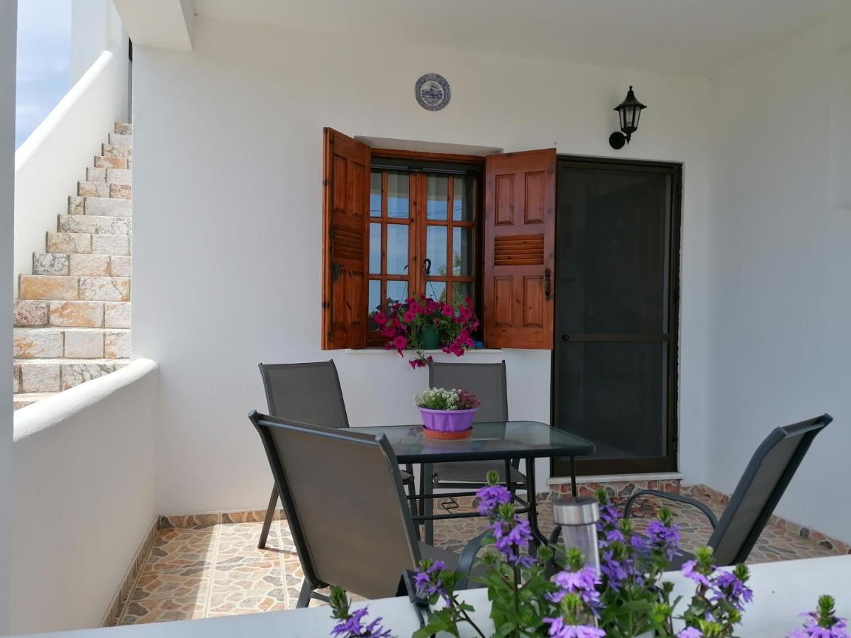 Athena'S Houses Skyros Exterior foto